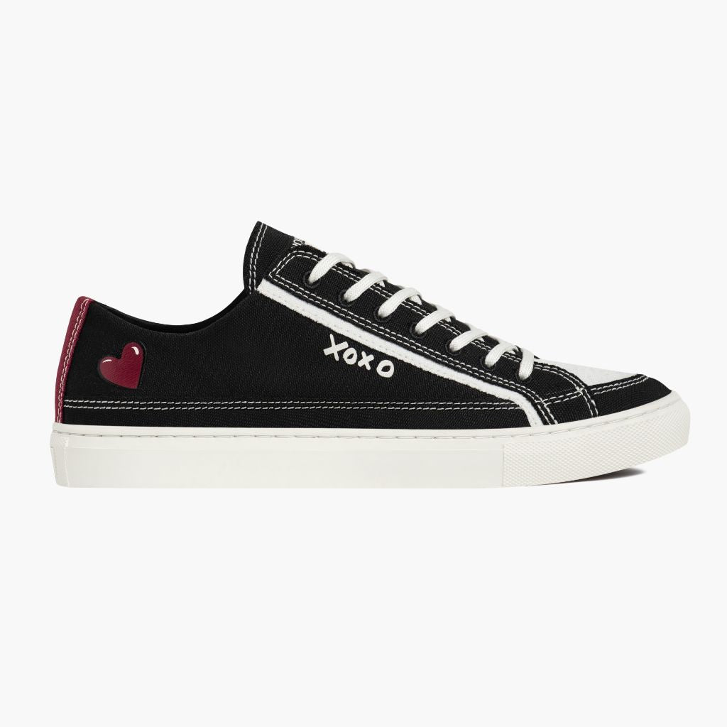 Women's Kicks | XOXO