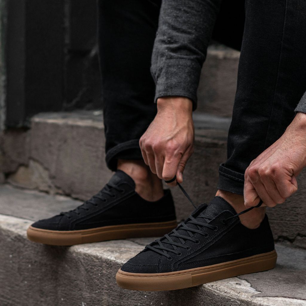 Men's Kicks | Black Gum