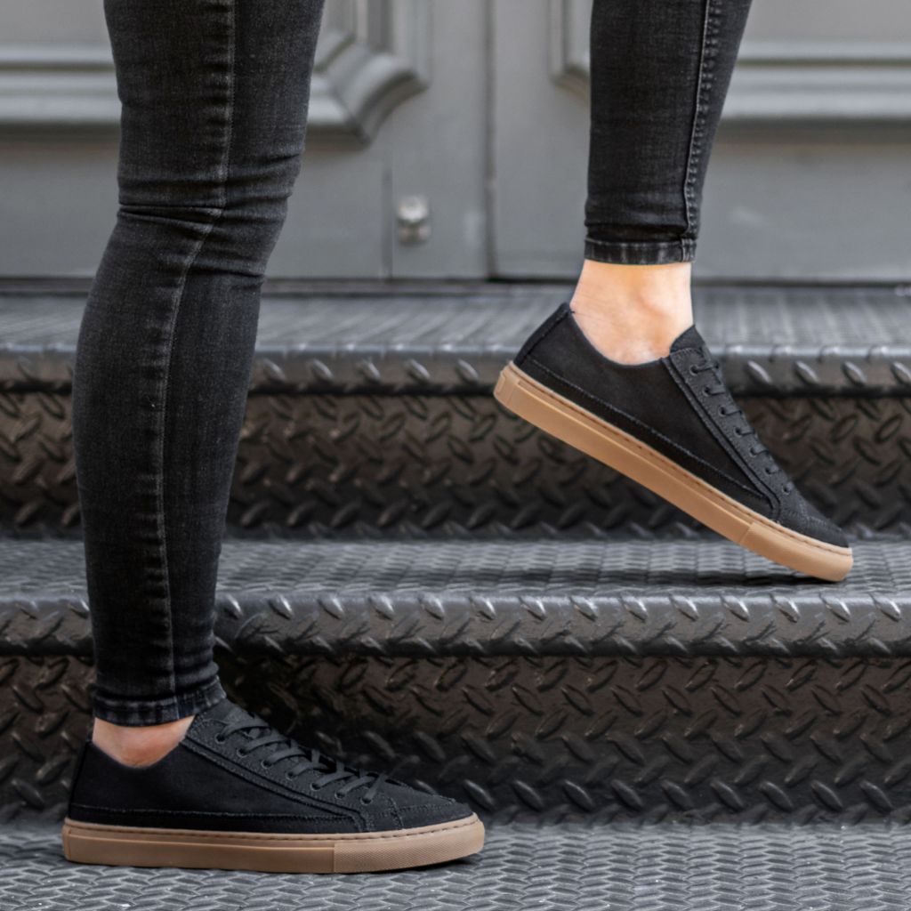 Women's Kicks | Black Gum