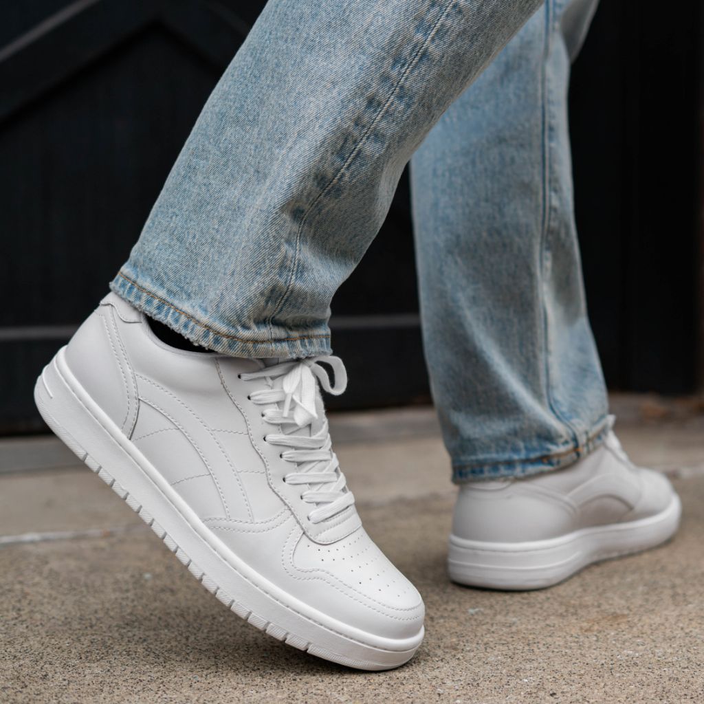 Men's Cross Court | White