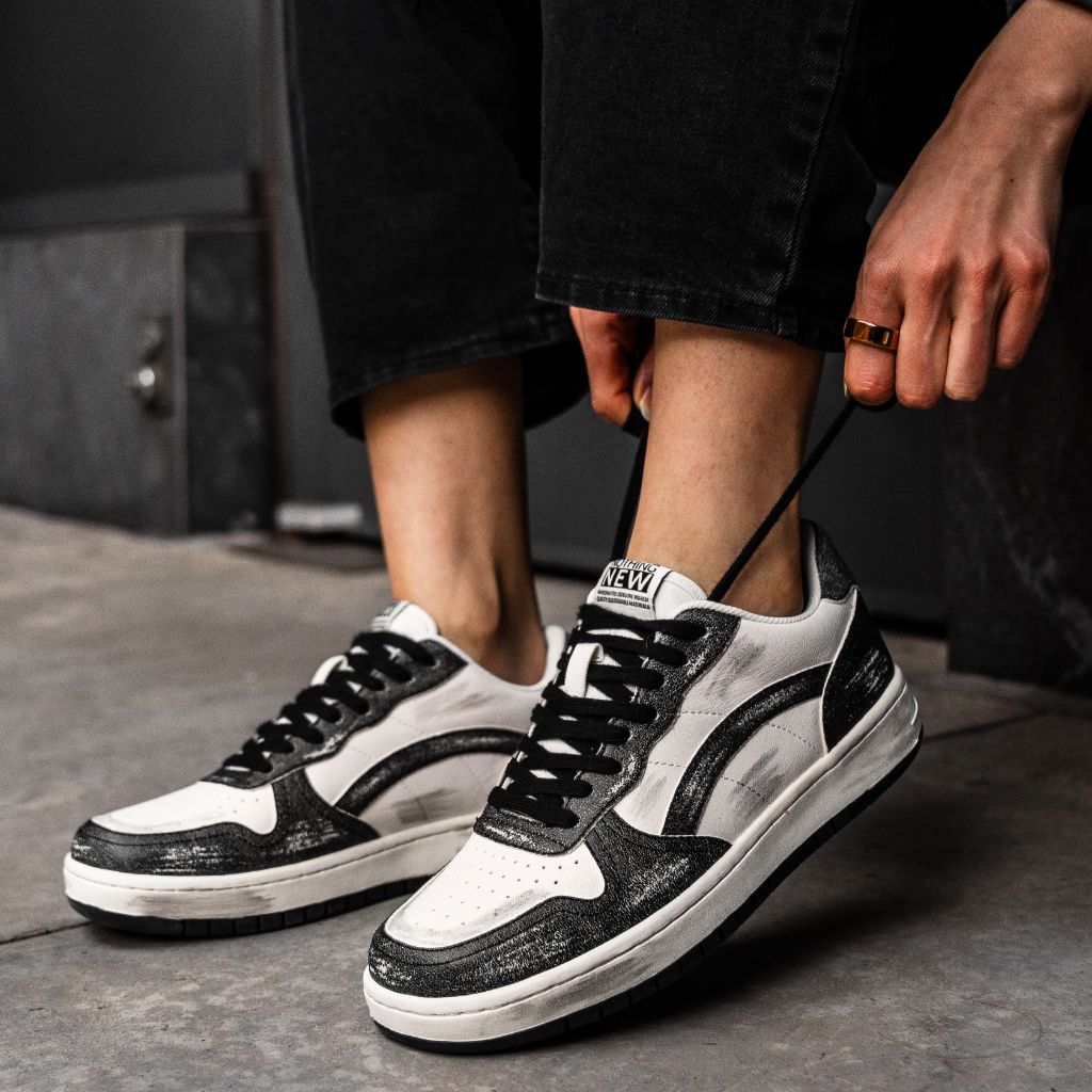 Women's Cross Court | Black x White