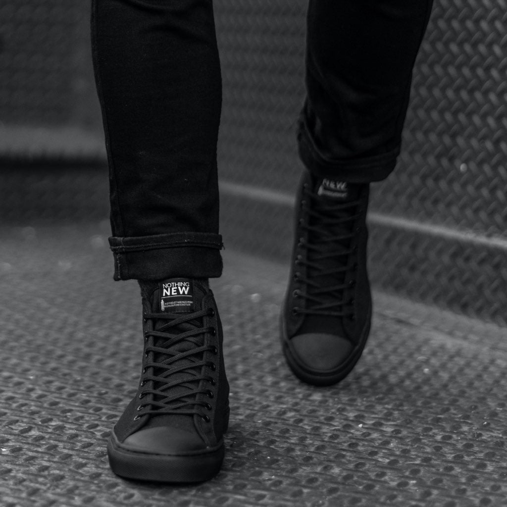 Black canvas hotsell hi tops