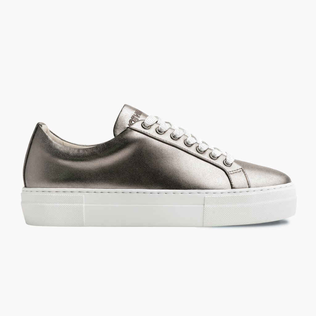 Women's Nova Upcycled Leather Sneaker In Platinum - Nothing New®