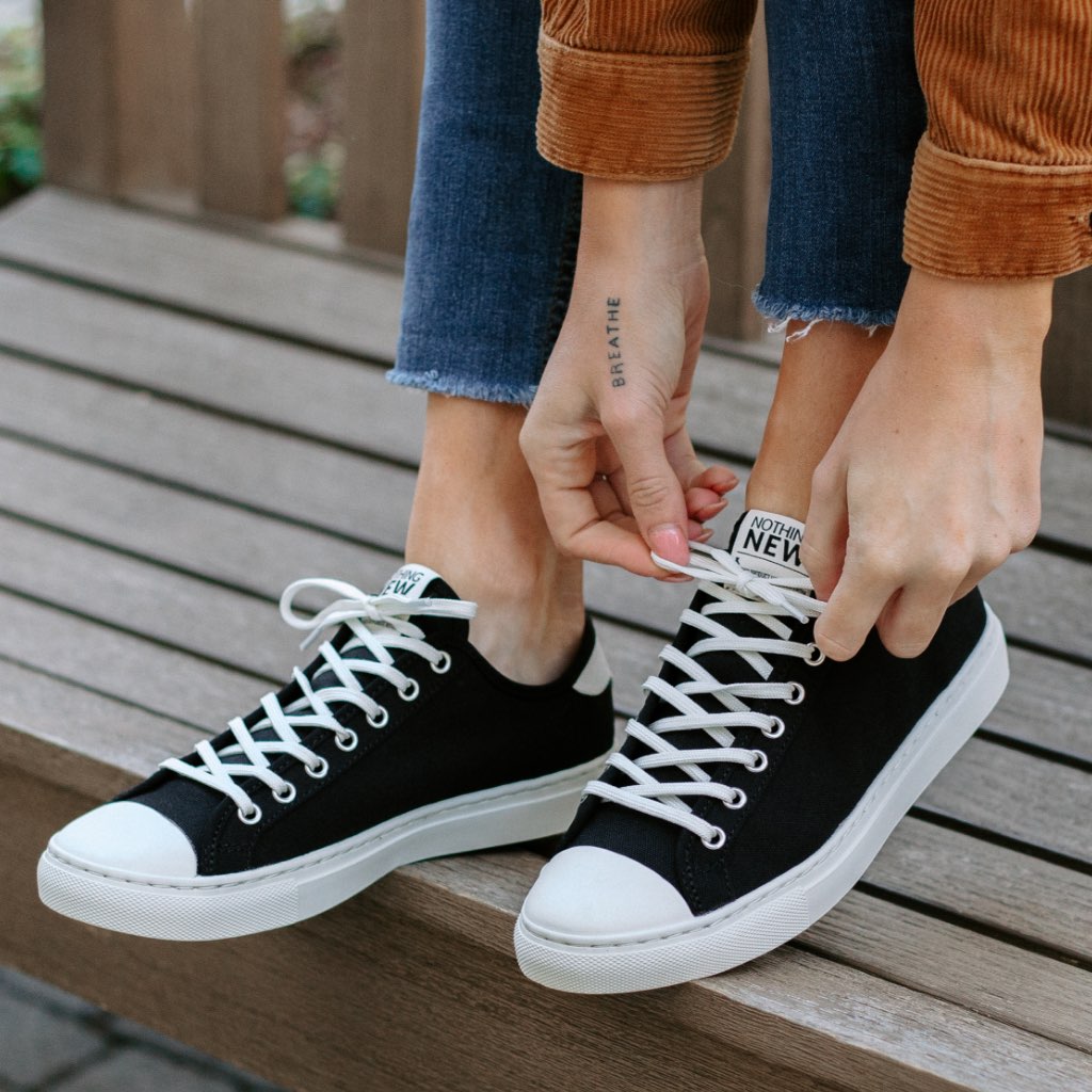 off white black low top
