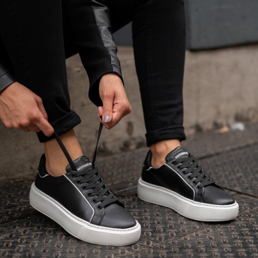 Women's Grand Leather Sneaker In Black - Nothing New®