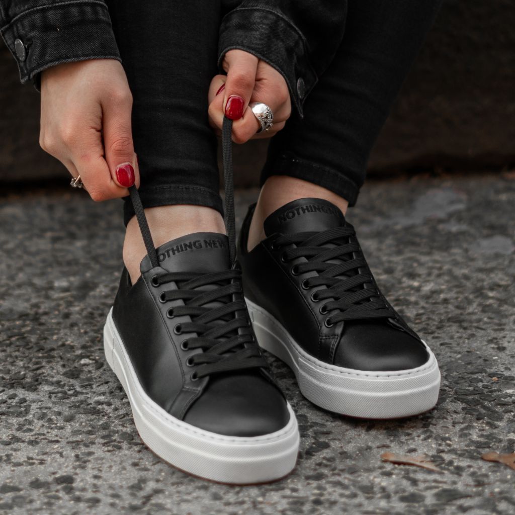 Women's Nova Upcycled Leather Sneaker In Black - Nothing New®